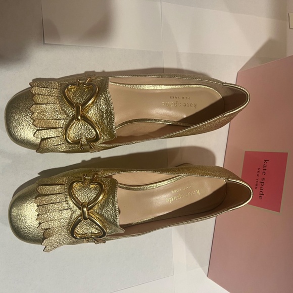 Gold Kate Spade loafer with heel, size: 7 1/2 - Picture 2 of 4